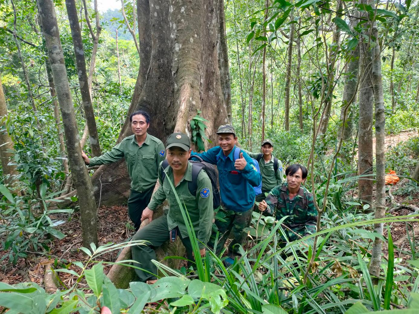 Hoạt động tuần tra, kiểm tra bảo vệ rừng của Trạm Quản lý bảo vệ rừng Hướng Phùng